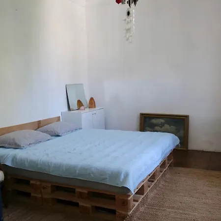 затишна в центрі одеси на караванського 敖德萨