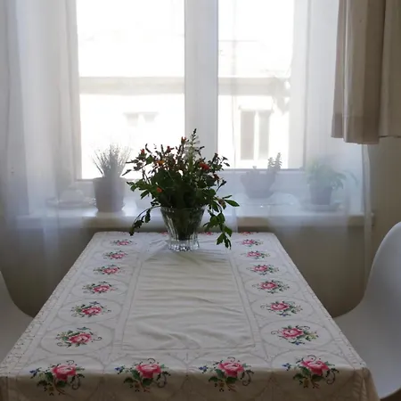 затишна в центрі одеси на караванського *