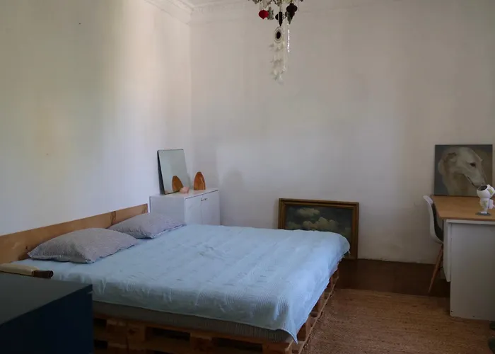 Appartement затишна в центрі одеси на караванського Odessa