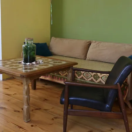 затишна в центрі одеси на караванського Apartment *