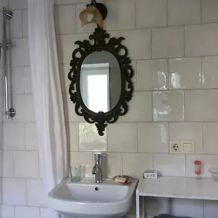 Apartment затишна в центрі одеси на караванського Odesa